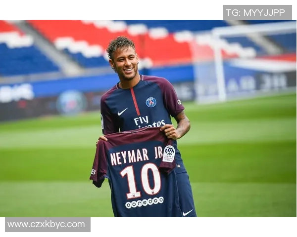 耐克足球明星汇聚超级巨星展现无与伦比的竞技魅力与风采